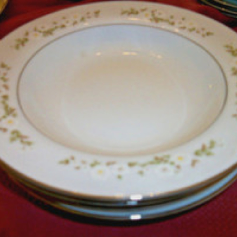 Bundle Mikasa ANDREA 4 DINNER plates